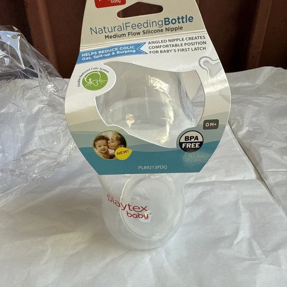 Playtex Natural Feeding Bottle 6Pack Medium Flow Nipple 0 Months+